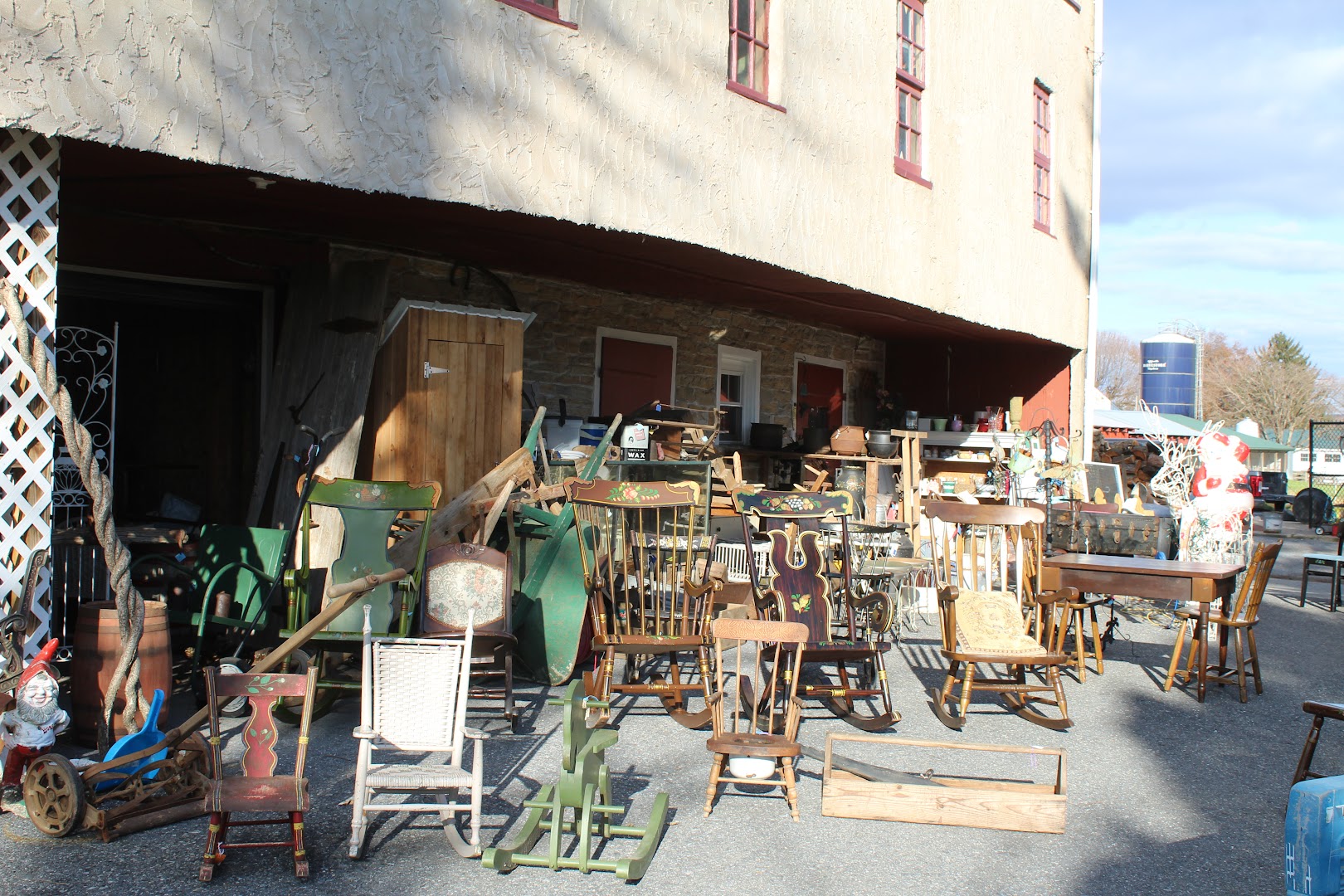 Antique Stores in Ephrata: Old Stone Barn Antiques