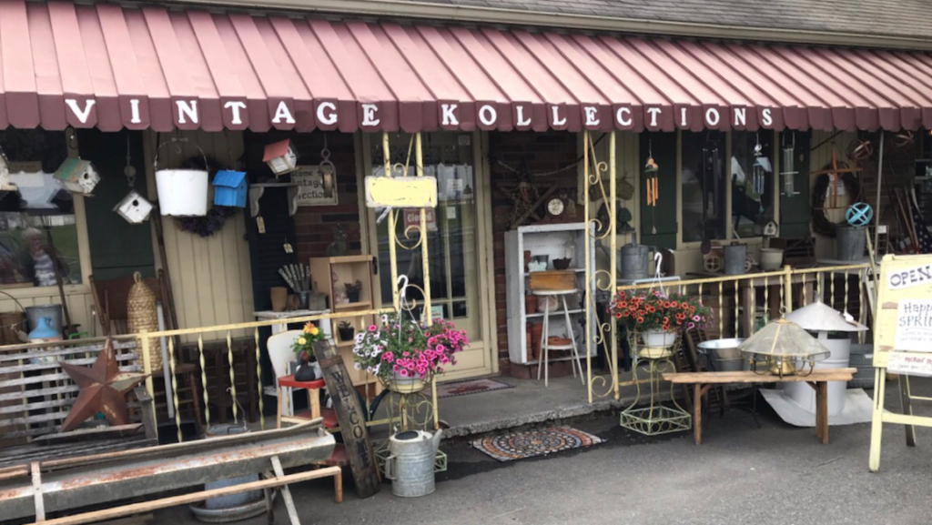 Vintage Kollections: New Holland Antique Stores