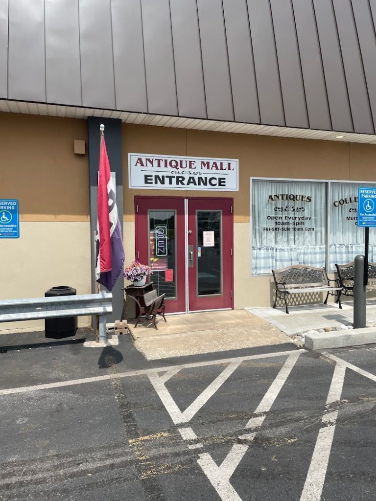 Antique Stores in Stevens: 272 Antiques & Collectibles Marketplace