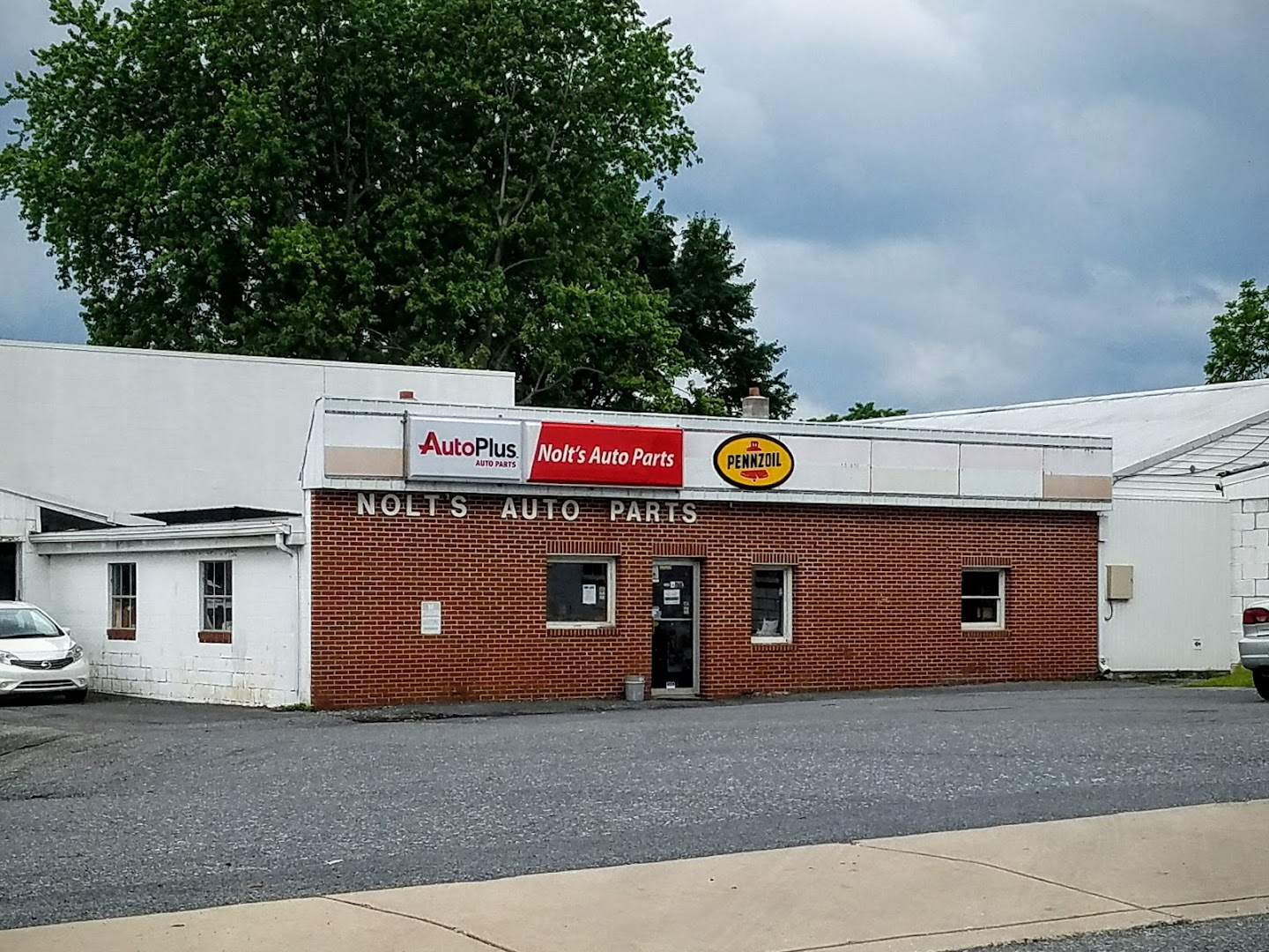 Auto Parts Stores in Ephrata: Nolt's Factory Warehouse Inc