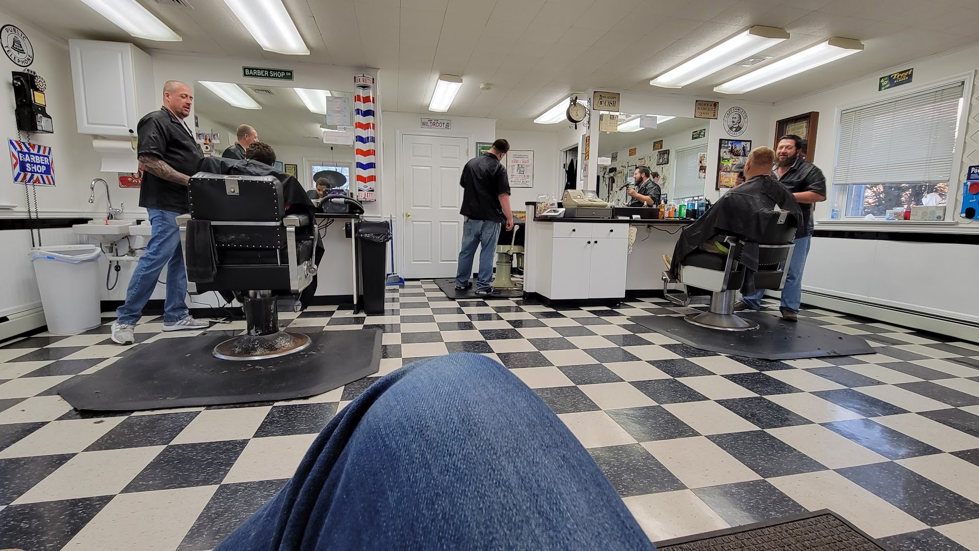 Barber Shops in Lancaster: Gary & Joel's Barber Shop