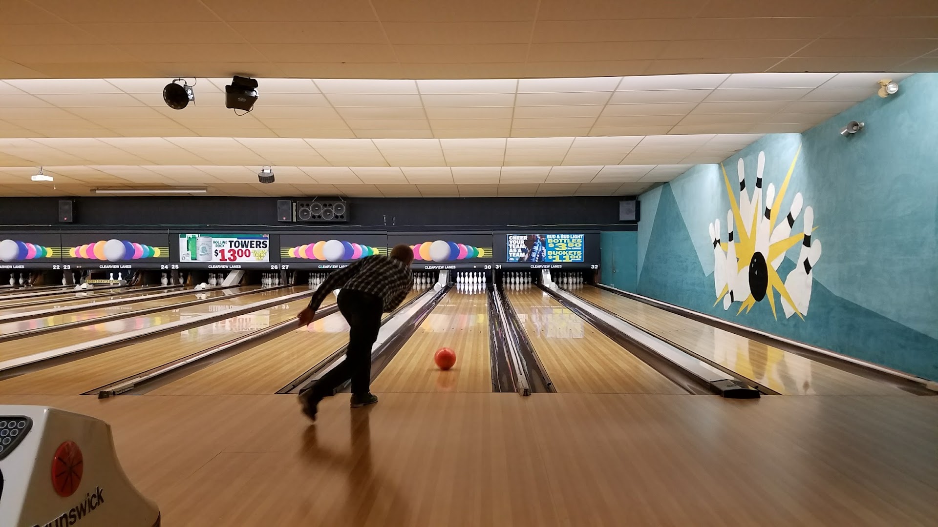 Bowling Alleys in Mount Joy: Clearview Lanes