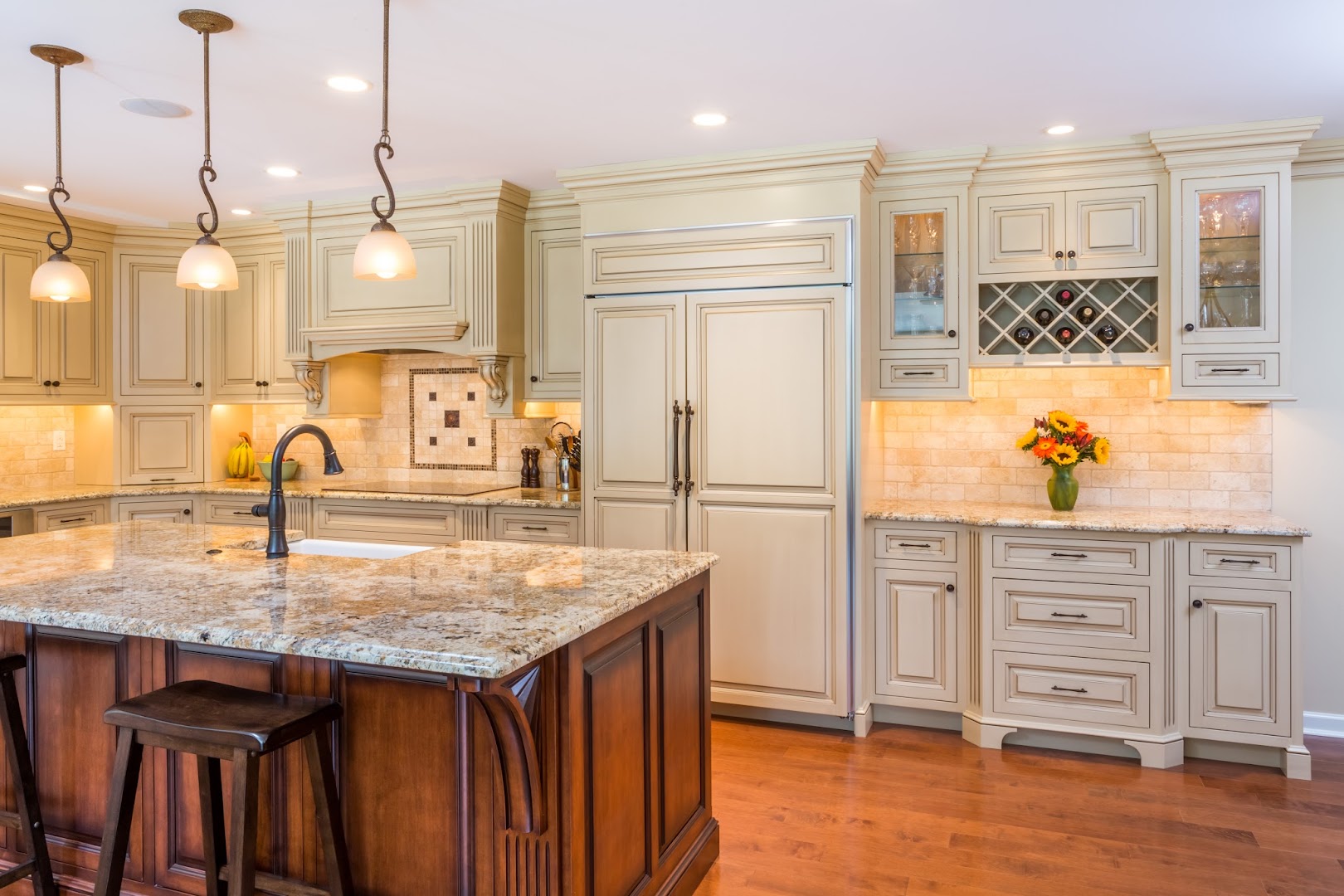 Cabinets in Bird in Hand: Custom Cabinetry Unlimited