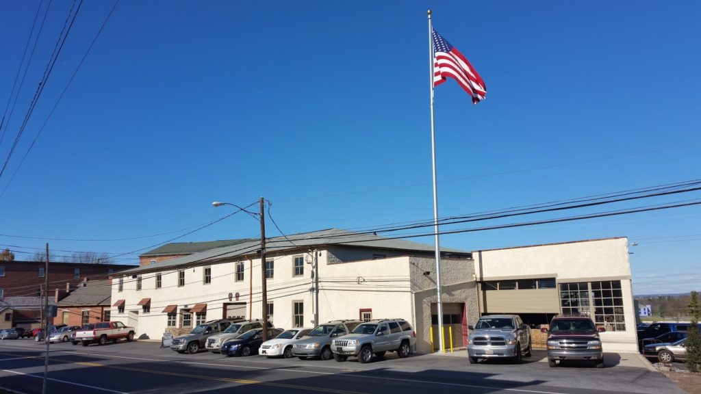 Car Dealers in Salunga: R H Cooper & Son