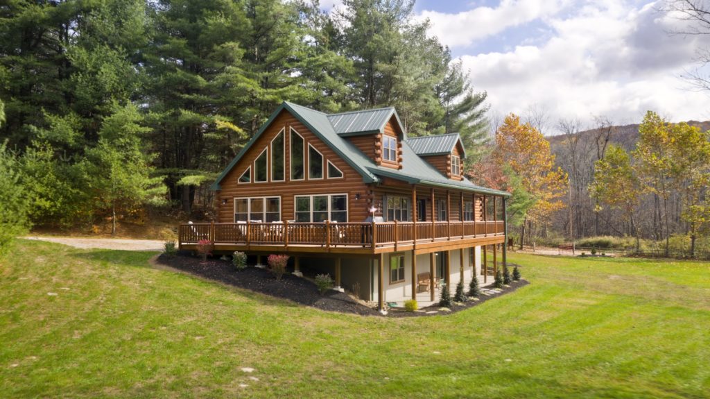 Construction Companies in New Holland: Cozy Cabins