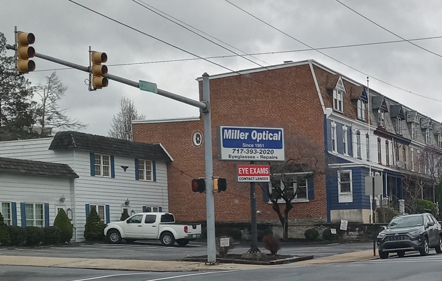 Eye Doctors in Lancaster: Miller Optical Inc