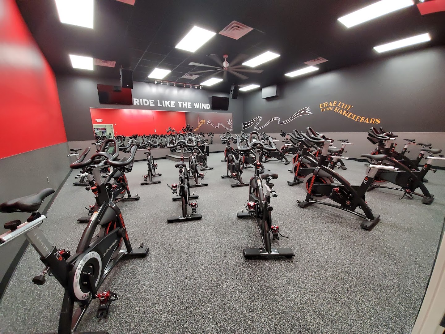 Fitness in Lancaster: Crunch Fitness - Lancaster PA