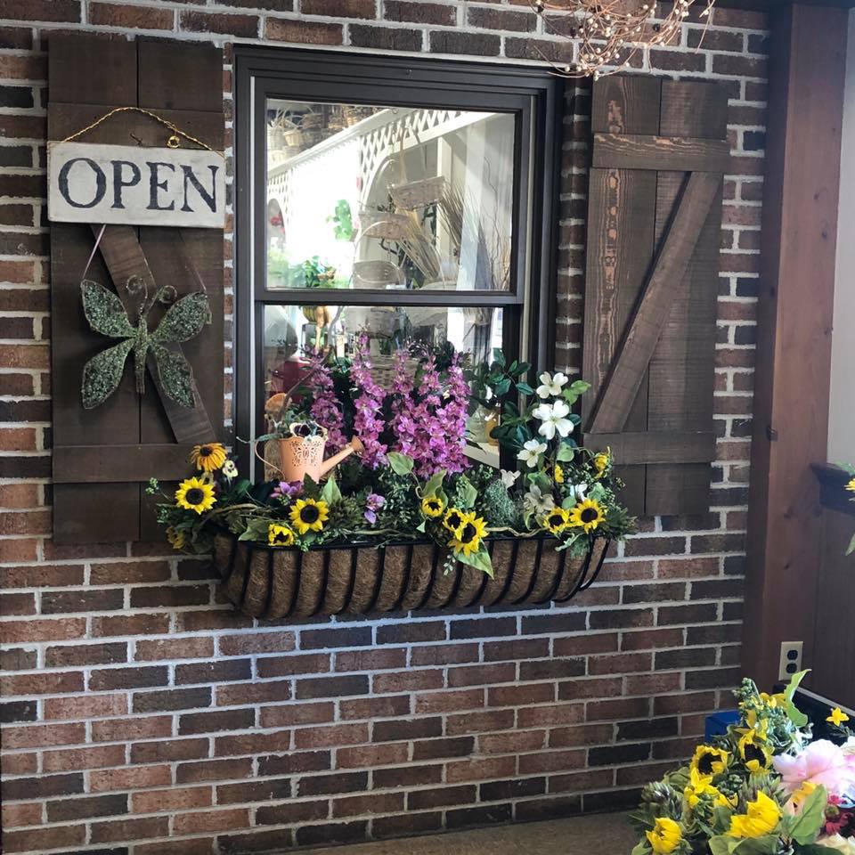 Florists in New Holland: Petal Perfect Flower Shop