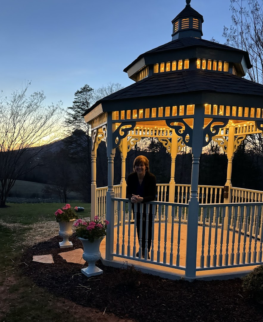 Gazebo Builders in Manheim: Amish Country Gazebos