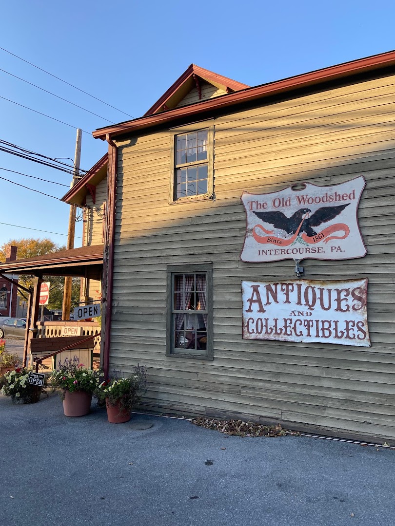 The Old Woodshed: Intercourse Gift Shops