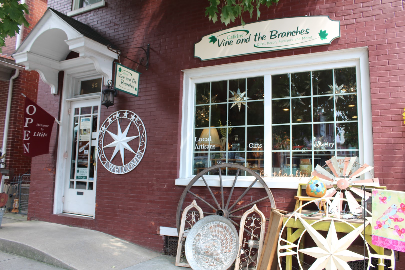 Calkins' Vine & the Branches: Lititz Gift Shops