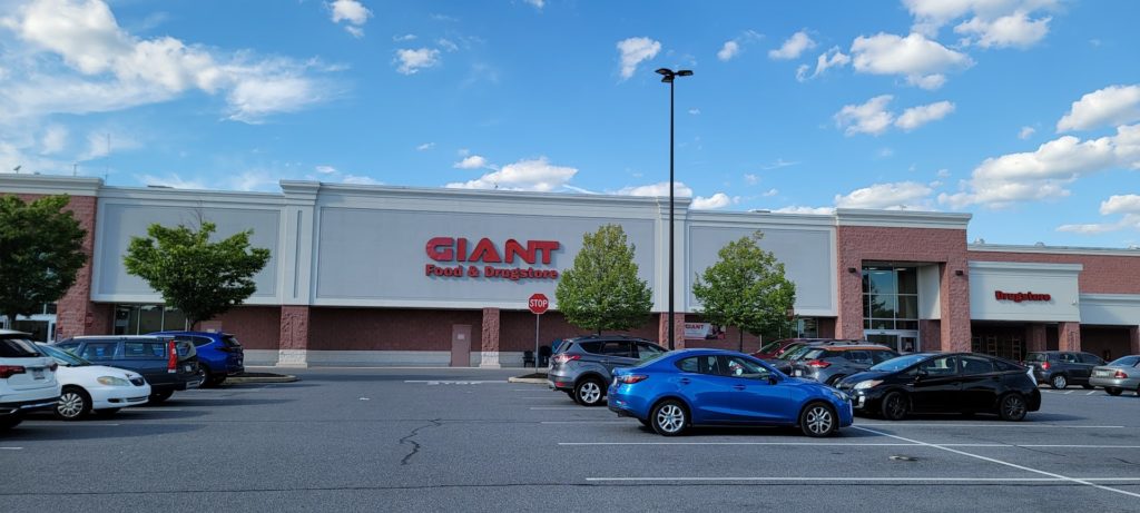 Grocery Stores in Ephrata: GIANT