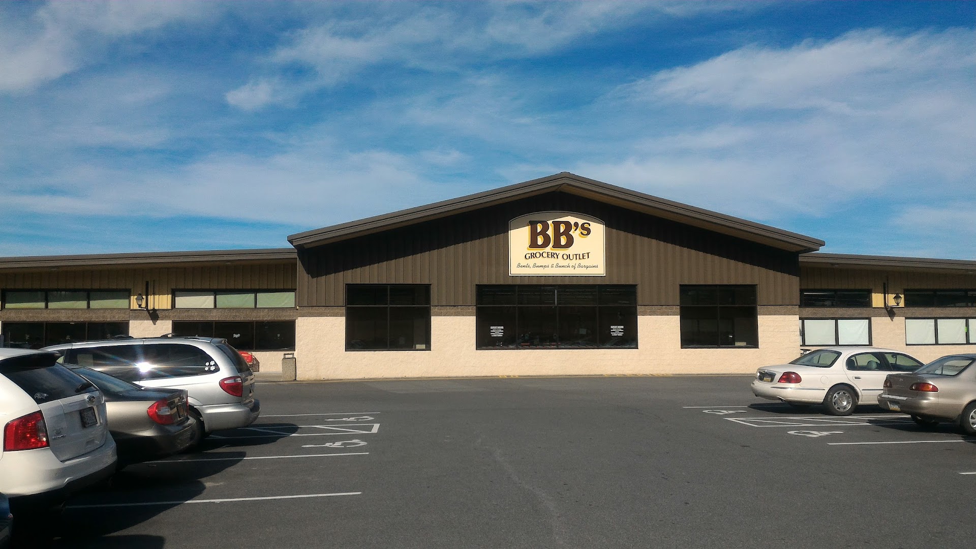 Grocery Stores in Quarryville: BB's Grocery Outlet