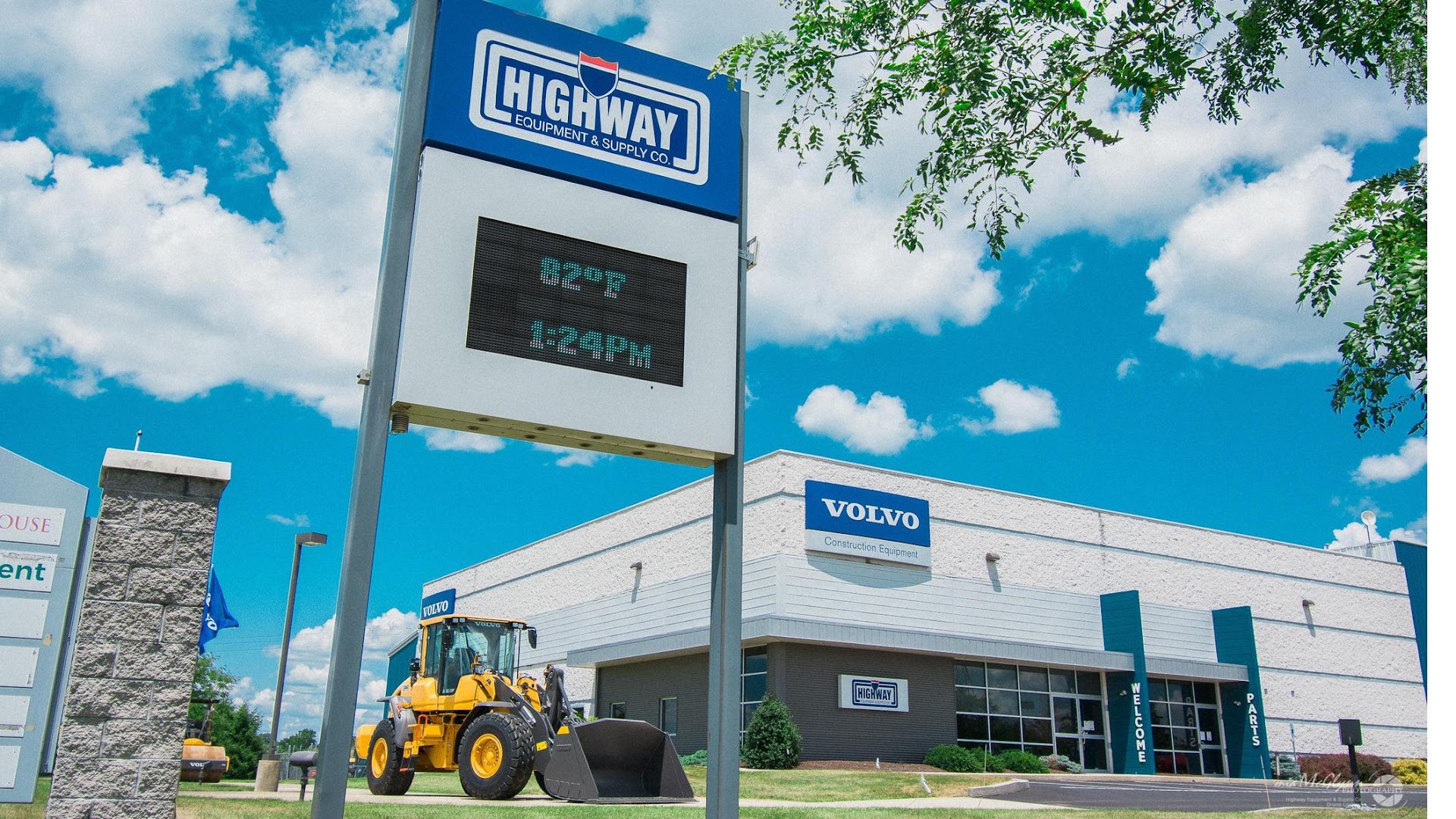 Heavy Equipment Dealers in Brownstown: Highway Equipment & Supply Co.