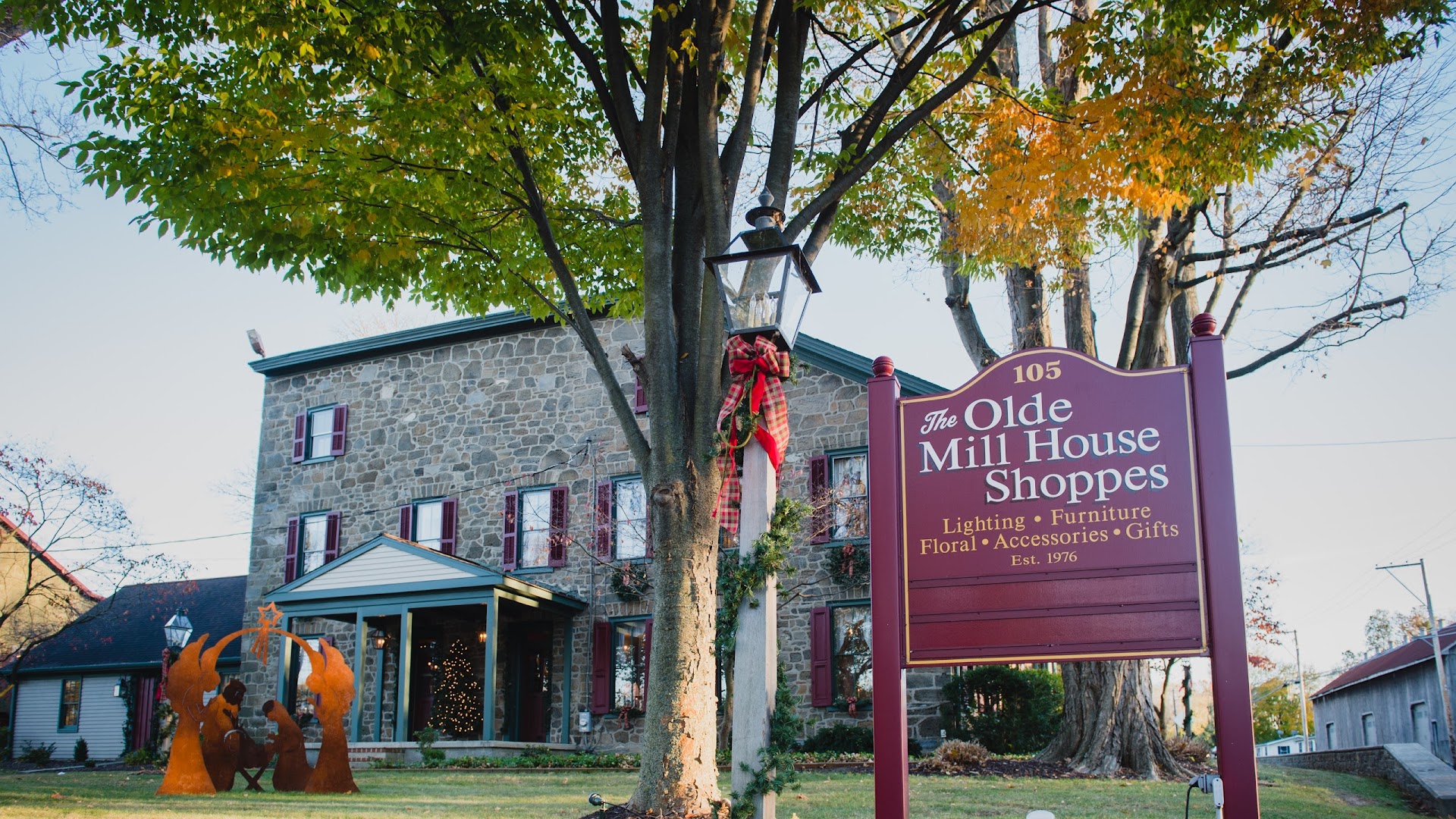 Indoor Furniture in Lancaster: Olde Mill House Shoppe Inc