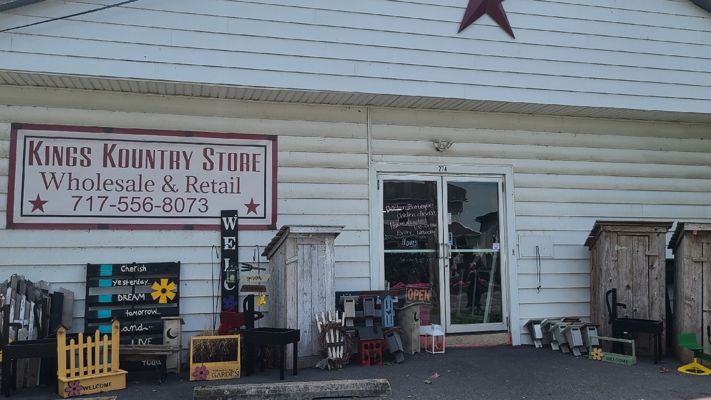 Indoor Furniture in Leola: King's Kountry Store