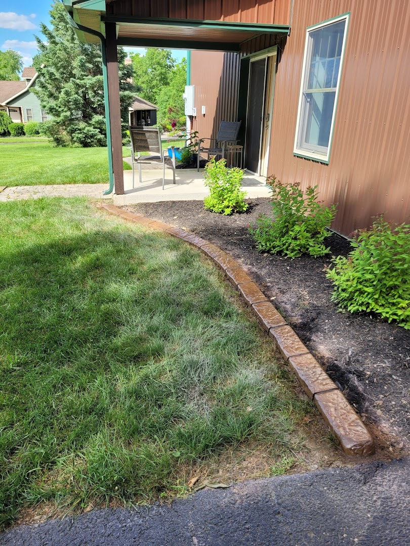 Landscapers in Manheim: Border Magic by Fidelis Partners