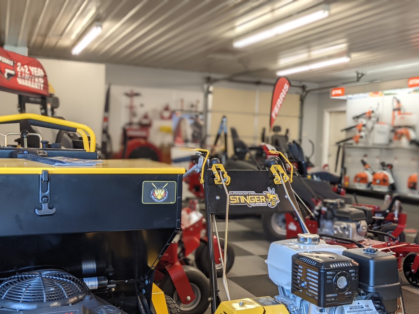 Lawn Mower Stores in Willow Street: Weaver Turf Power Inc