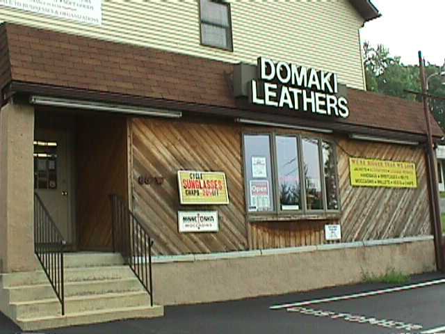 Leather Goods Stores in Leola: Domaki Leathers