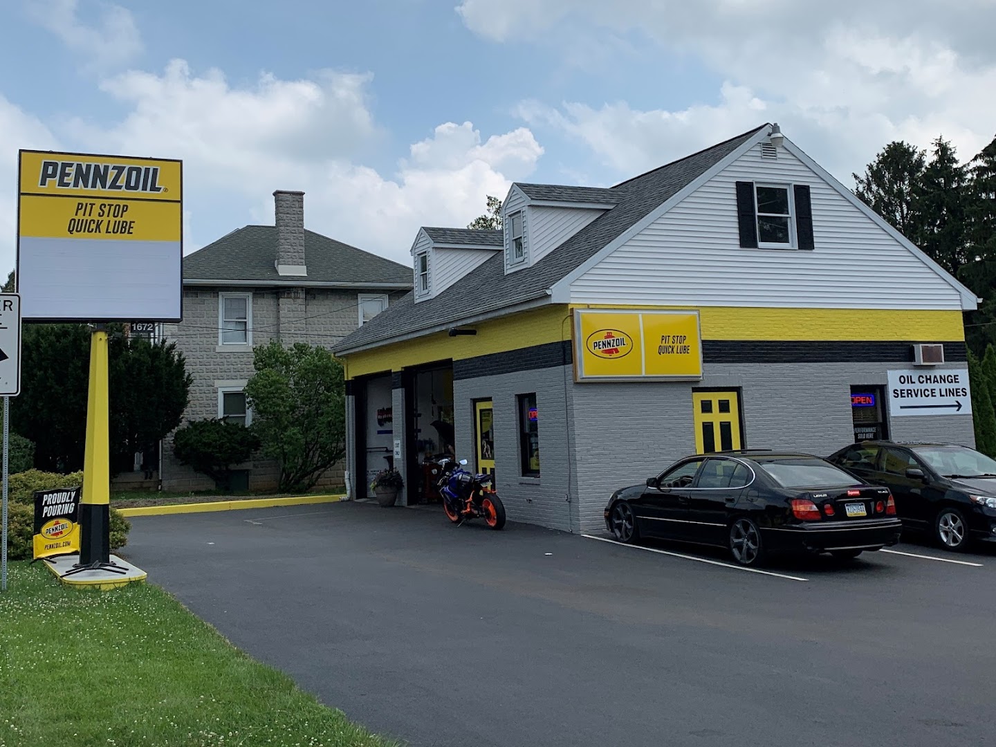 Oil Changes in Lancaster: Costa Oil Lancaster