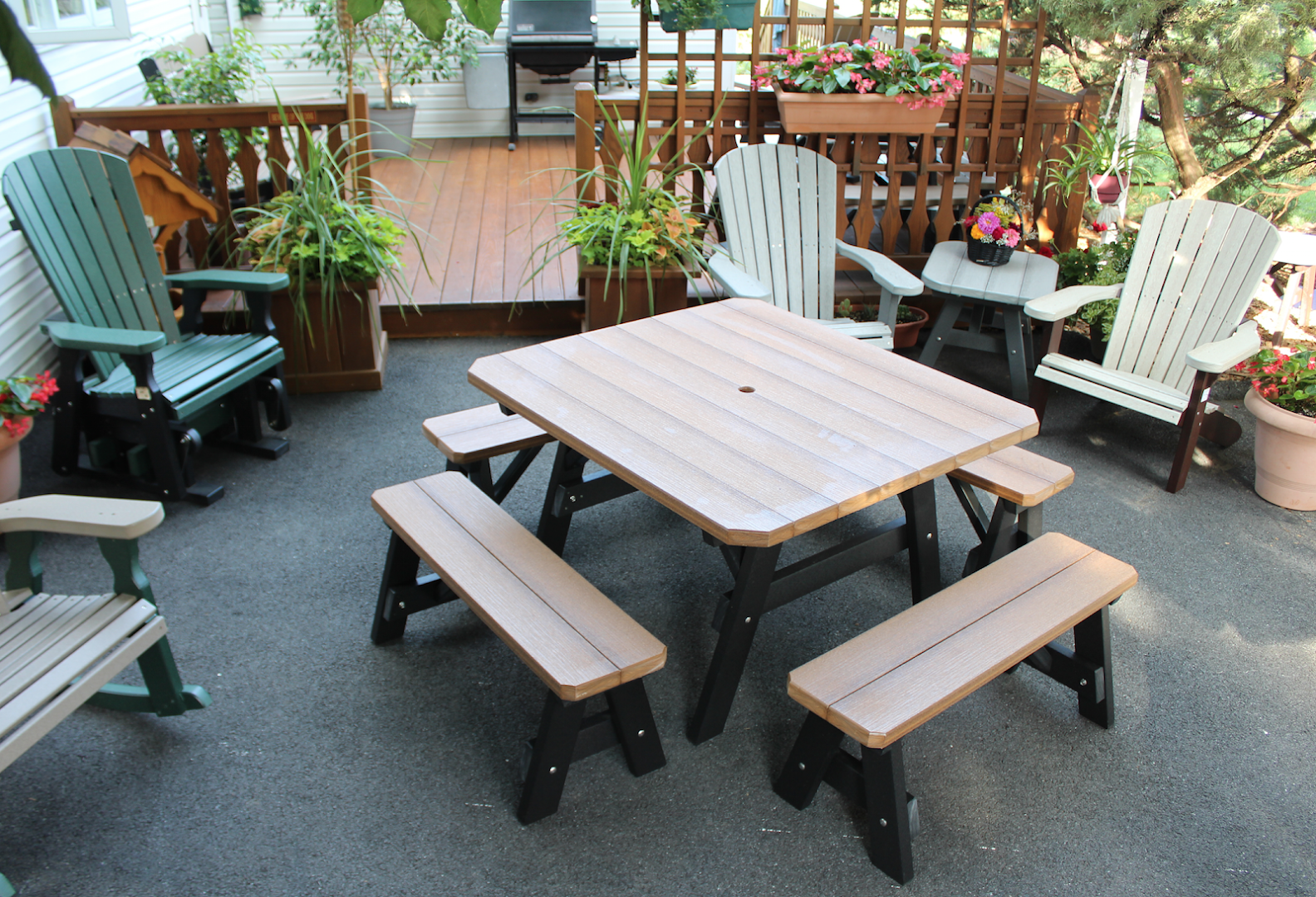 Outdoor Furniture Stores in Leola: Oregon Lawn Furniture