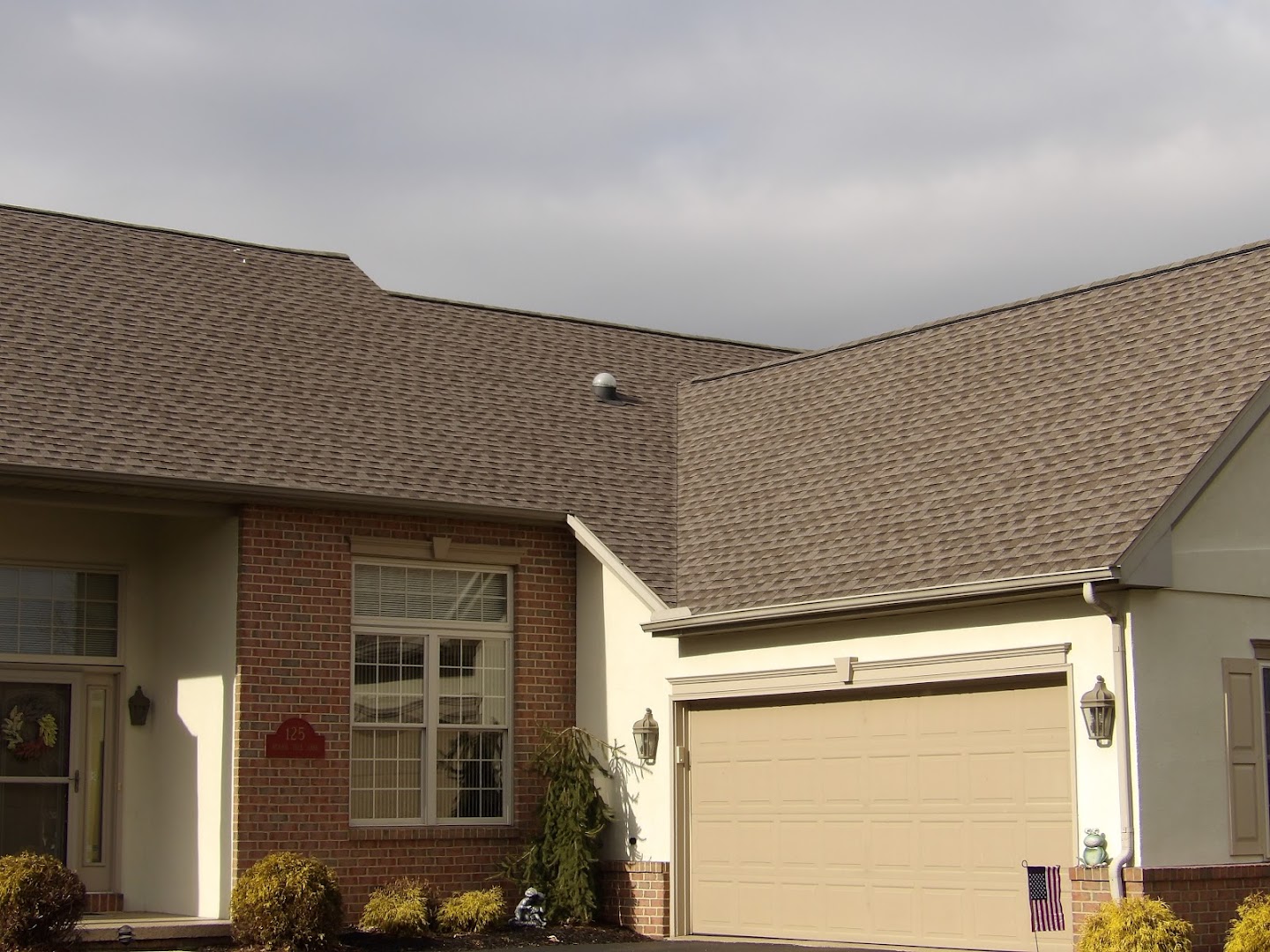 Roofing Contractors in Bird in Hand: Scenic View Roofing