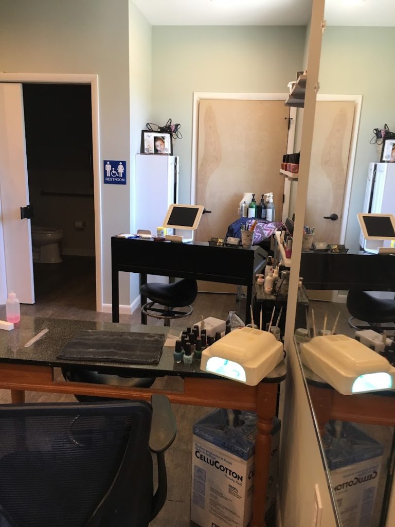 Salons in Elizabethtown: Clippers Hair & Nail Salon