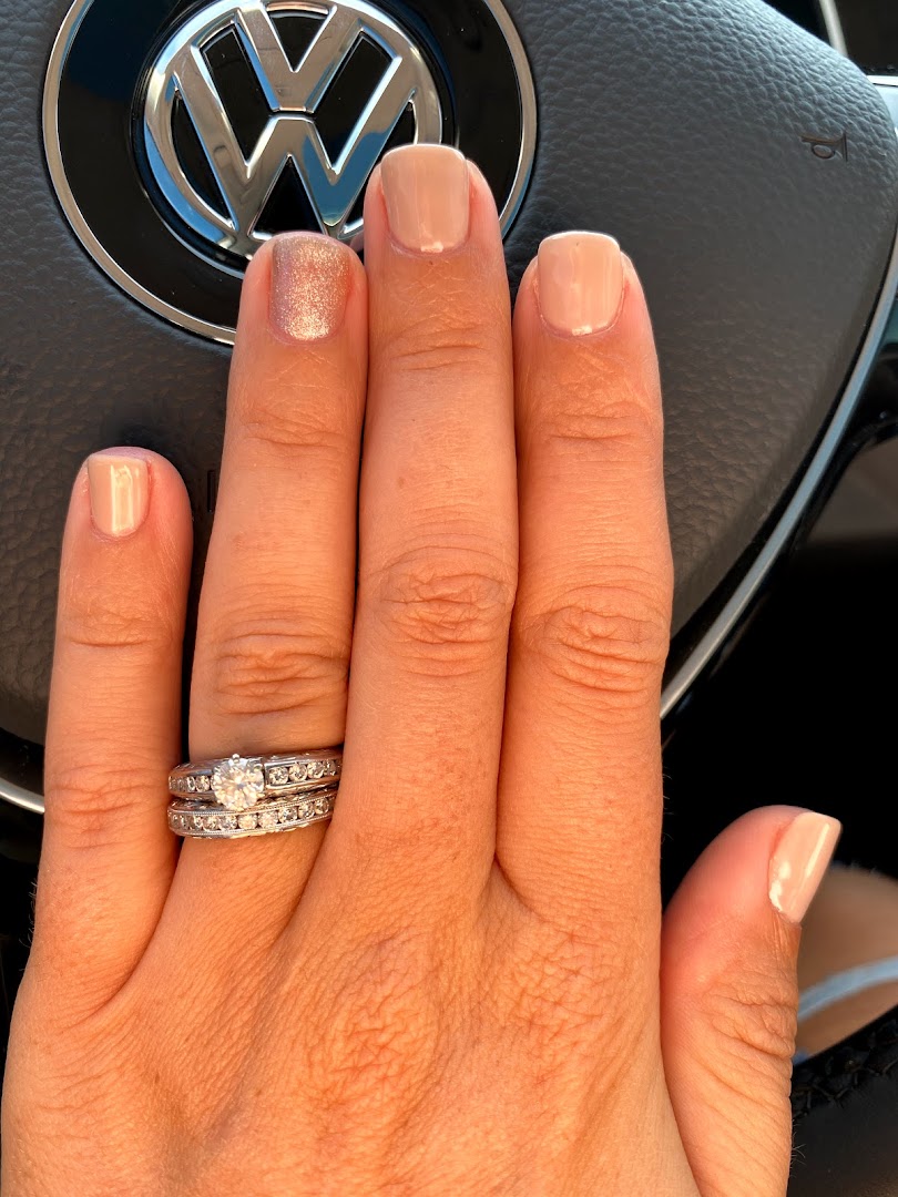 Salons in Ephrata: ST Nails