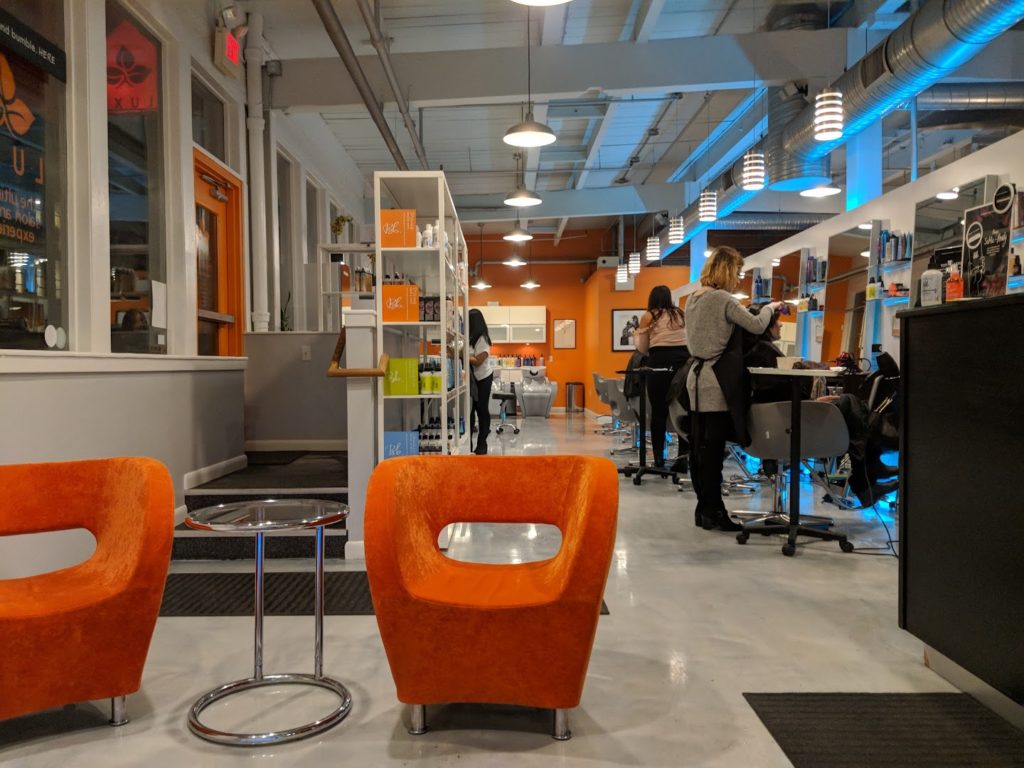 Salons in Lancaster: Luxe