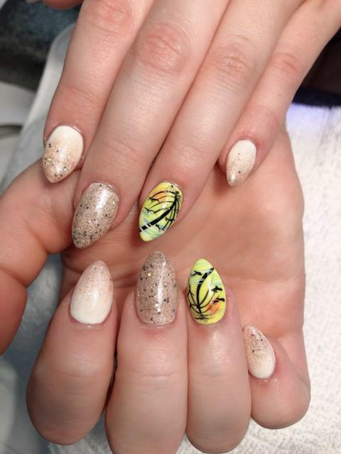 Salons in Lancaster: Queen Nails