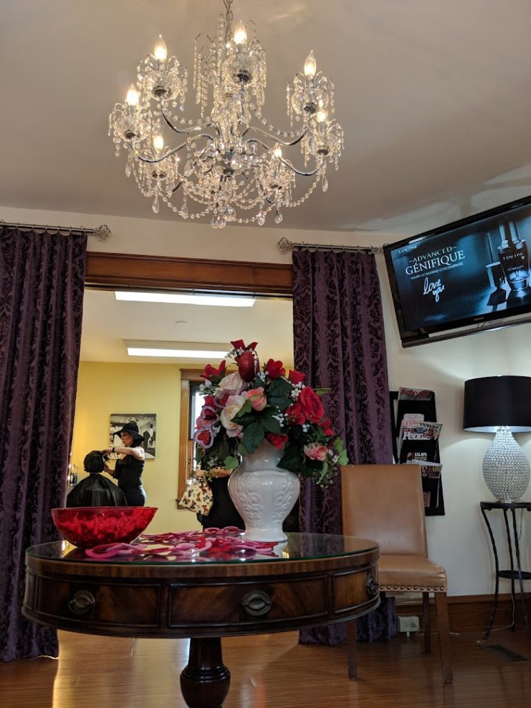 Salons in Lancaster: Tangles