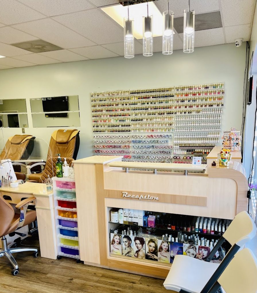 Salons in Millersville: VS Nail Bar II