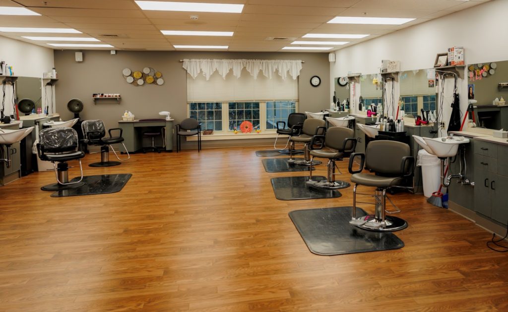 Salons in New Holland: Martins Hair Studio