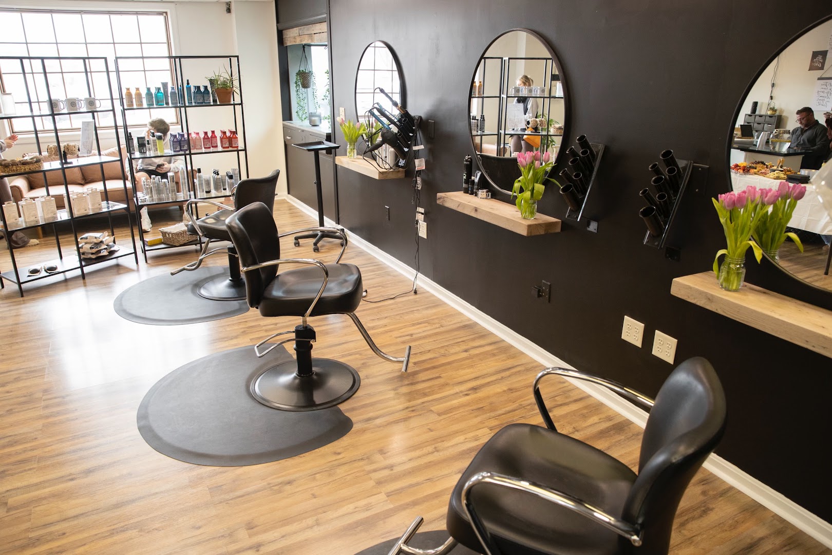 Salons in Quarryville: The Beauty Bar Family Hair