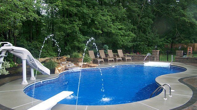 Swimming Pool Contractors in Lancaster: Serenity Pools