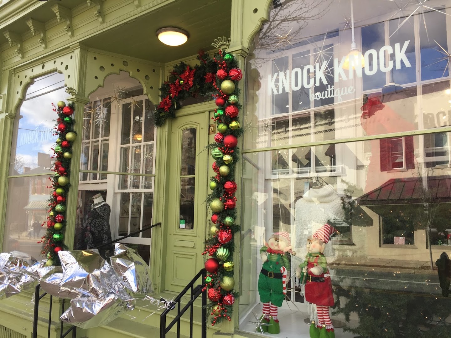 Women's Clothing Stores in Elizabethtown: Knock Knock Boutique