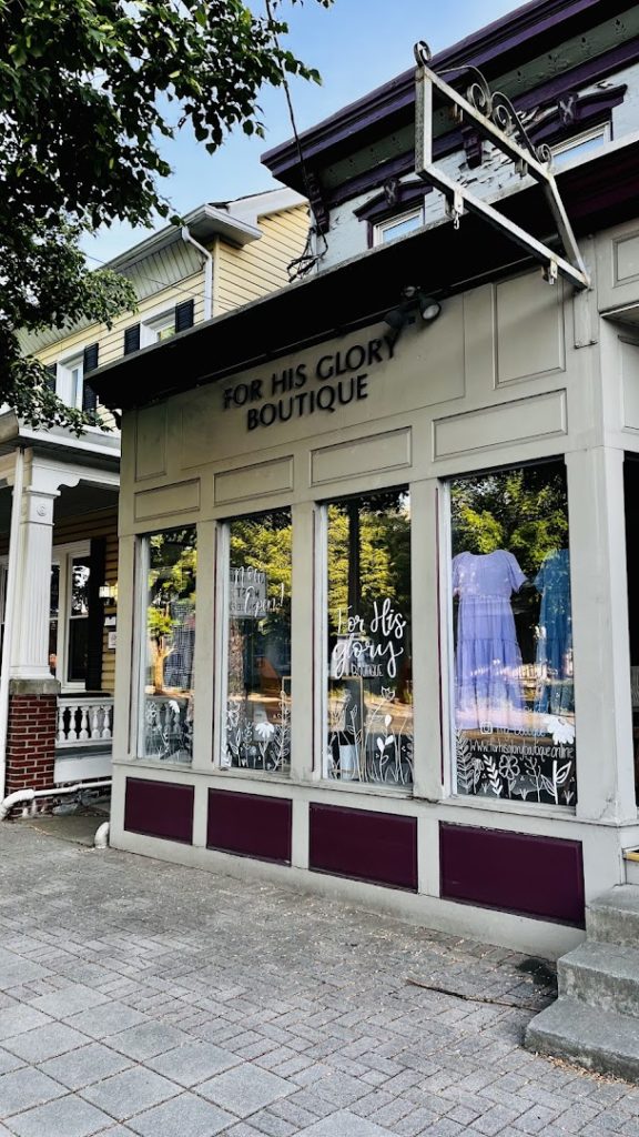 Women's Clothing Stores in Ephrata: For His Glory Boutique