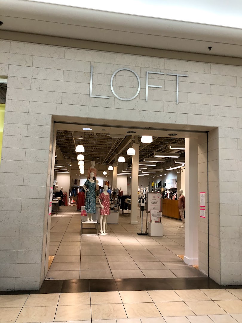 Women's Clothing Stores in Lancaster: LOFT