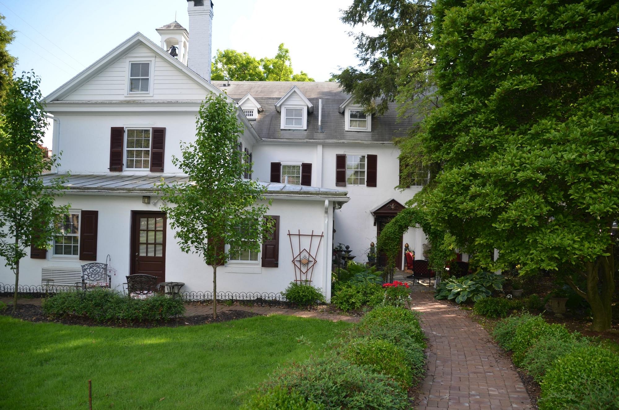 1777 Americana Inn Bed & Breakfast: Ephrata Bed & Breakfasts