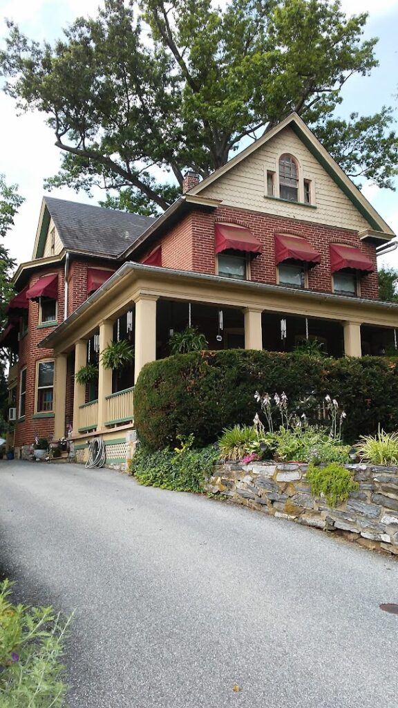 A New Beginning Bed & Breakfast: Lancaster Bed & Breakfasts