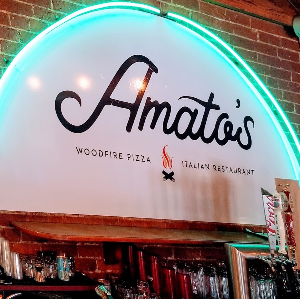 Amato's Wood Fire Pizza Italian Restaurant: Mount Joy Restaurants