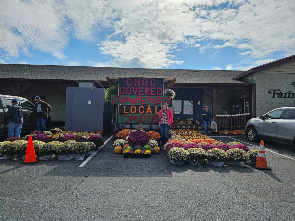 Farmer's Market Gift Shop: Bird in Hand Pretzel Stores