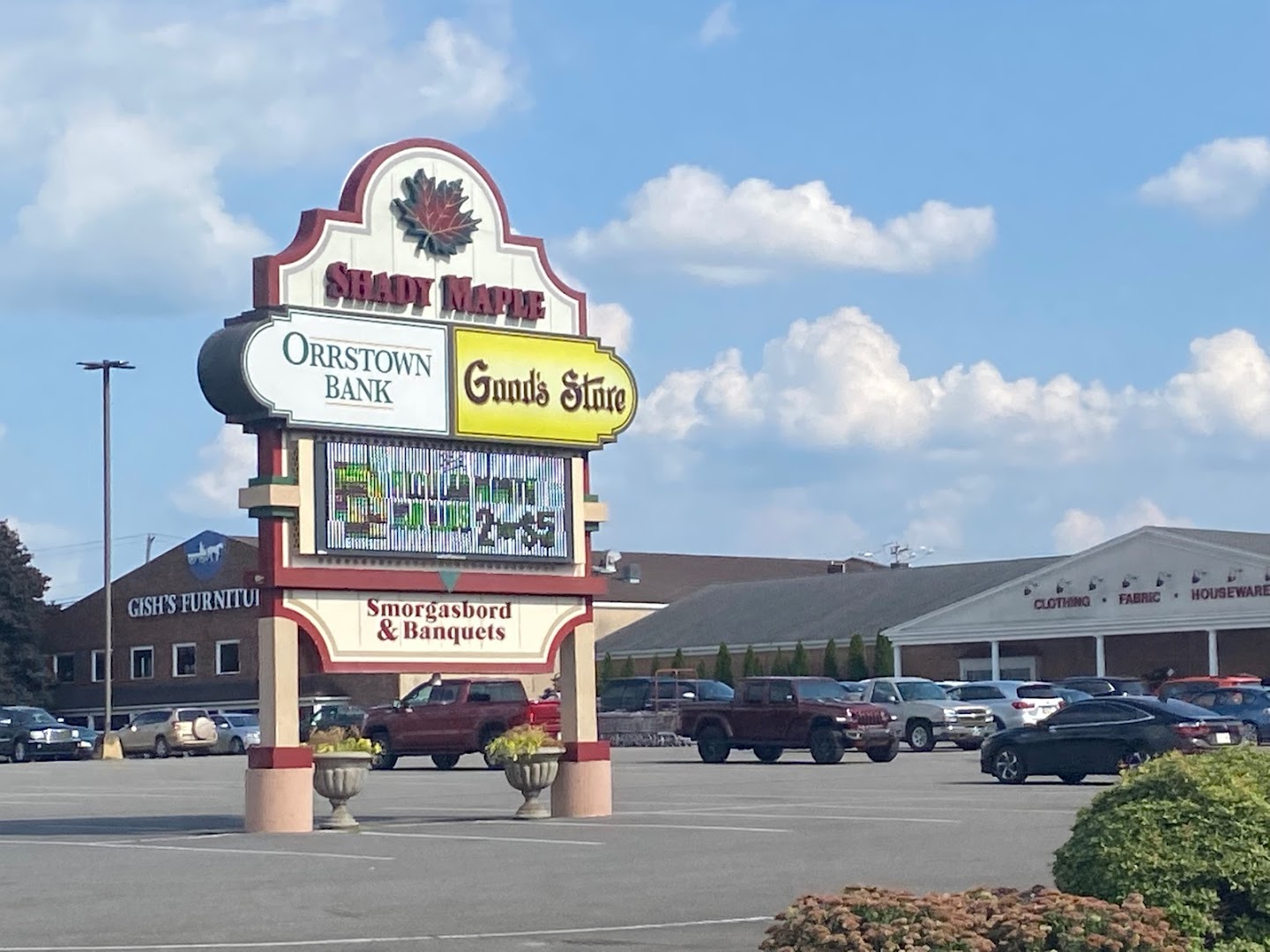 Shady Maple Farm Market: East Earl Butcher Shops