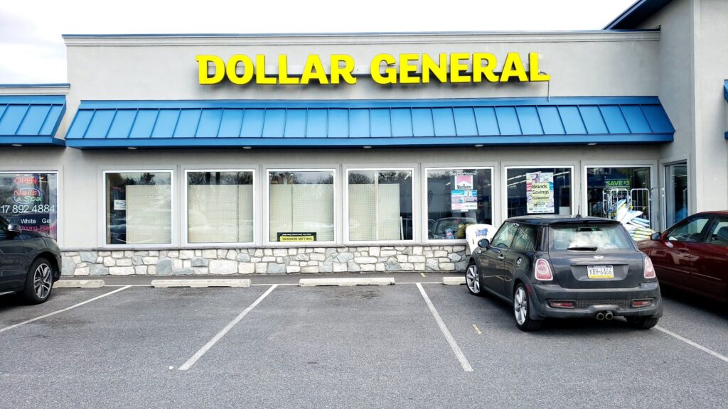 Dollar Tree: Manheim Dollar Stores