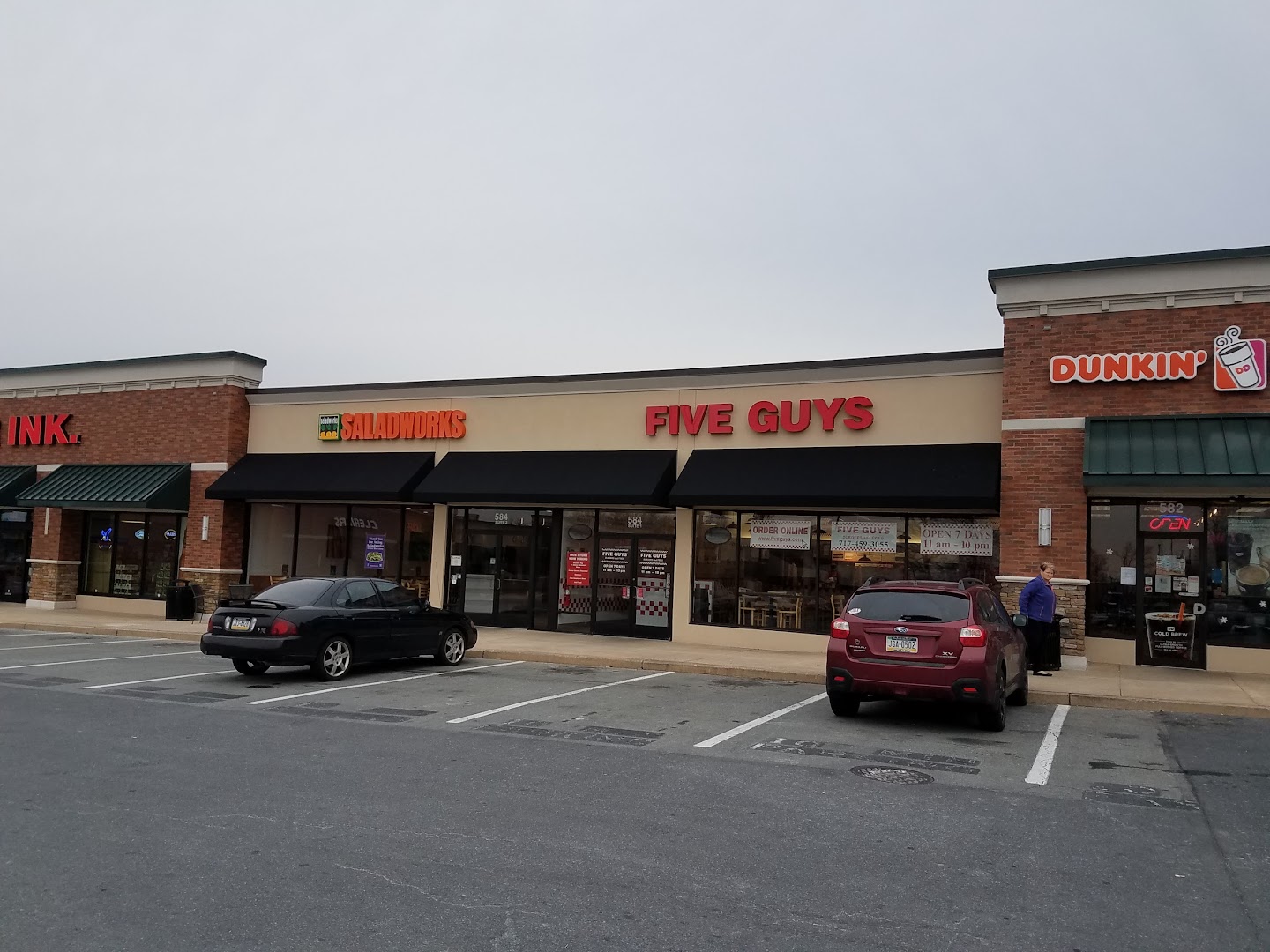 Dunkin': Lancaster Restaurants