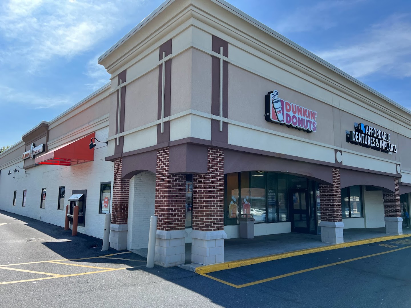 Dunkin': Lancaster Restaurants