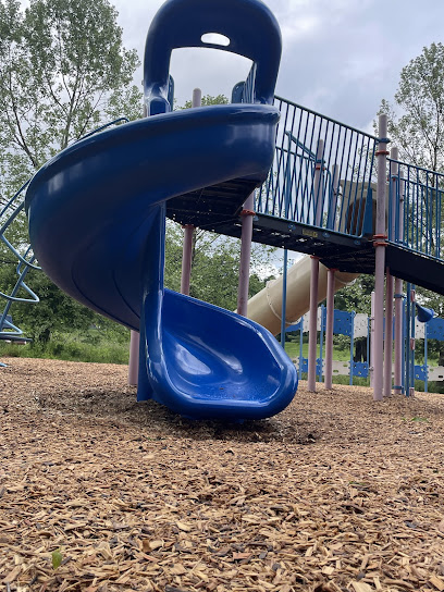 Golf Road Playground: Lancaster Playgrounds