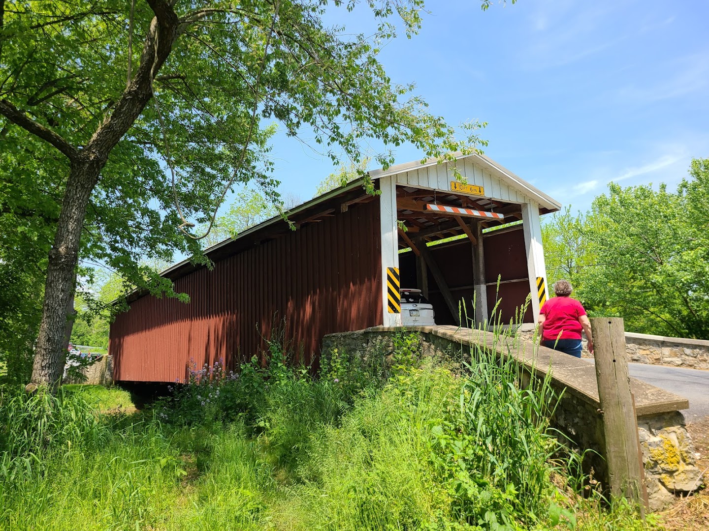 Kaufmans Distillery Covered Bridge: Manheim Scenic Spots