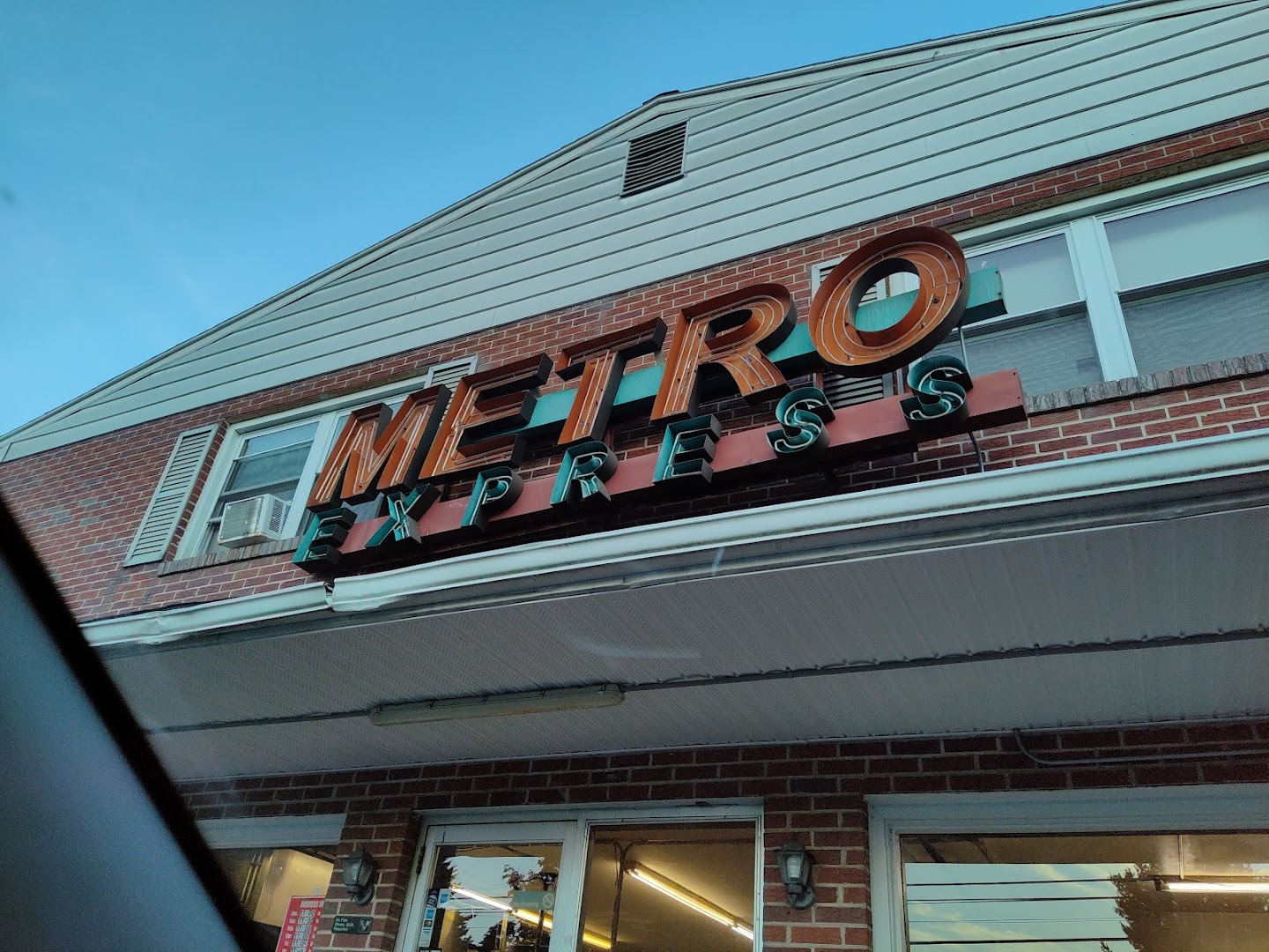 Metro Express: Lancaster Restaurants