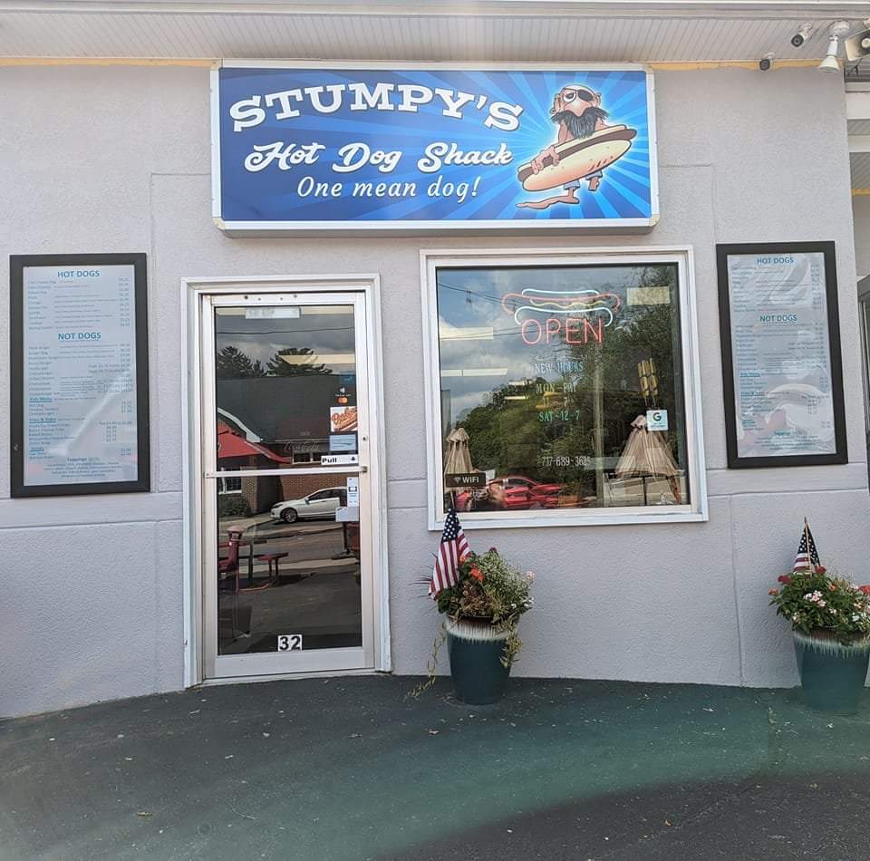 Stumpy’s Hot Dog Shack: Elizabethtown Restaurants